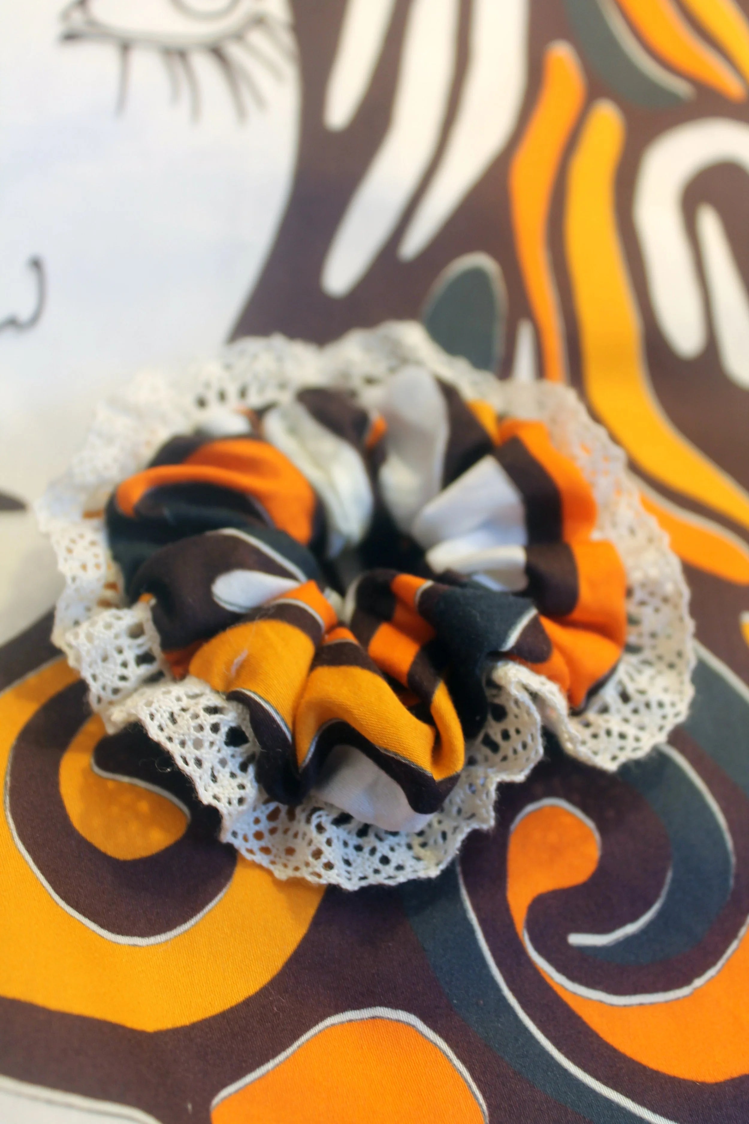 Lady Sunshine Scrunchie